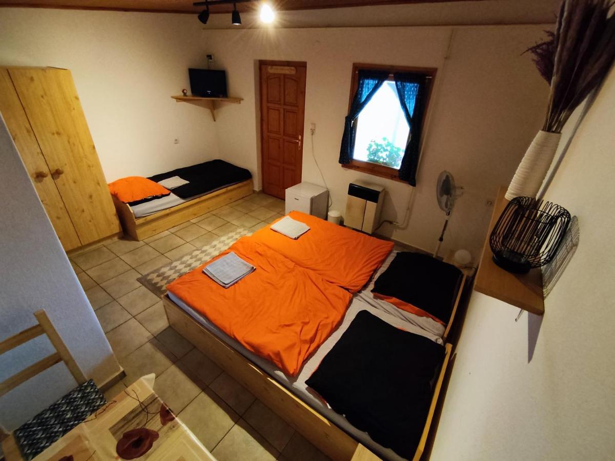 TiszafüredSuello Feszek Apartman公寓 外观 照片