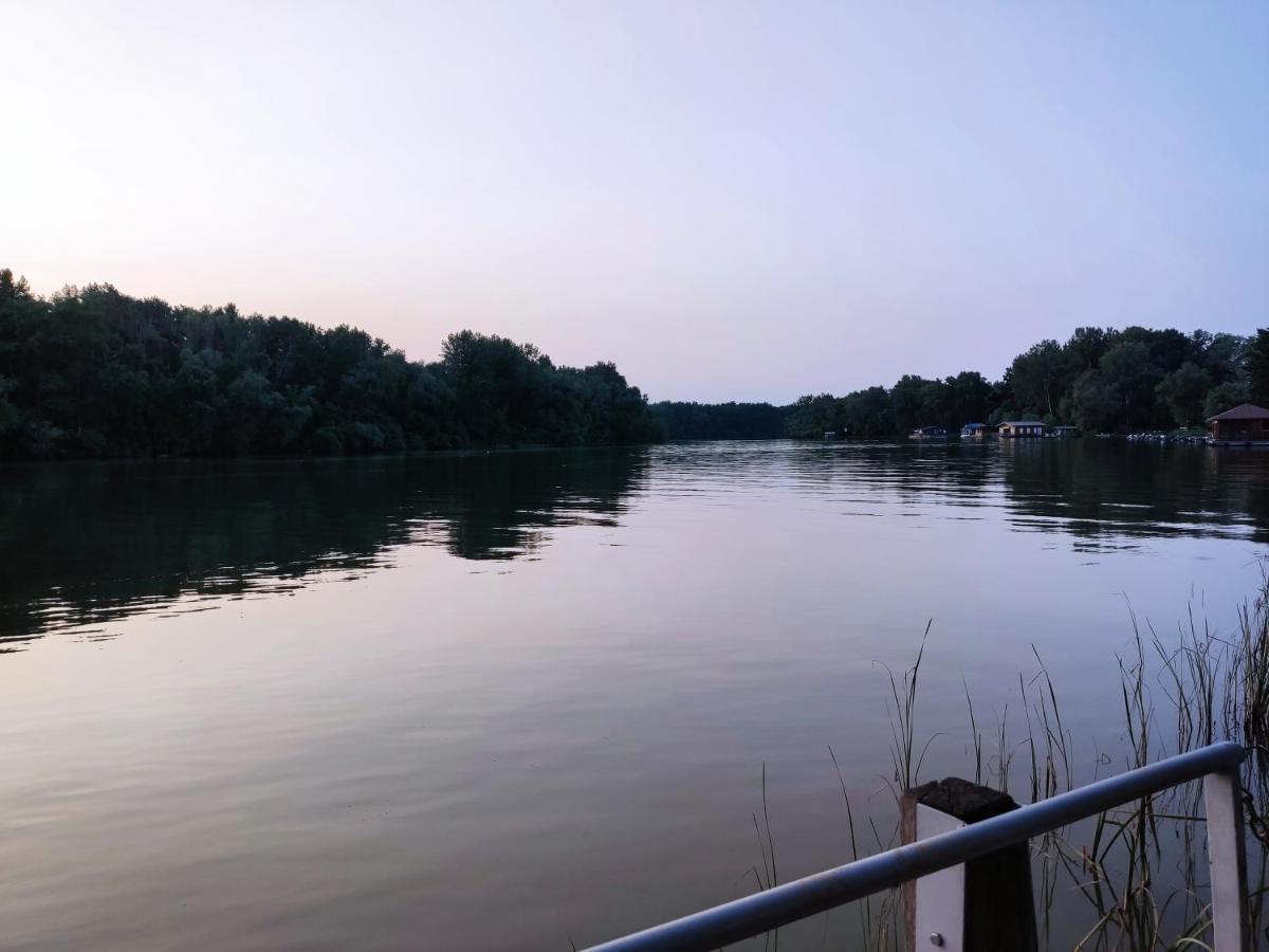 TiszafüredSuello Feszek Apartman公寓 外观 照片